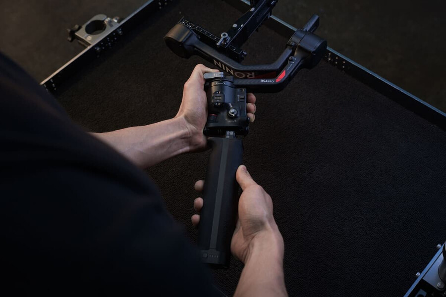 grip pentru baterie de mare capacitate dji rs bg70